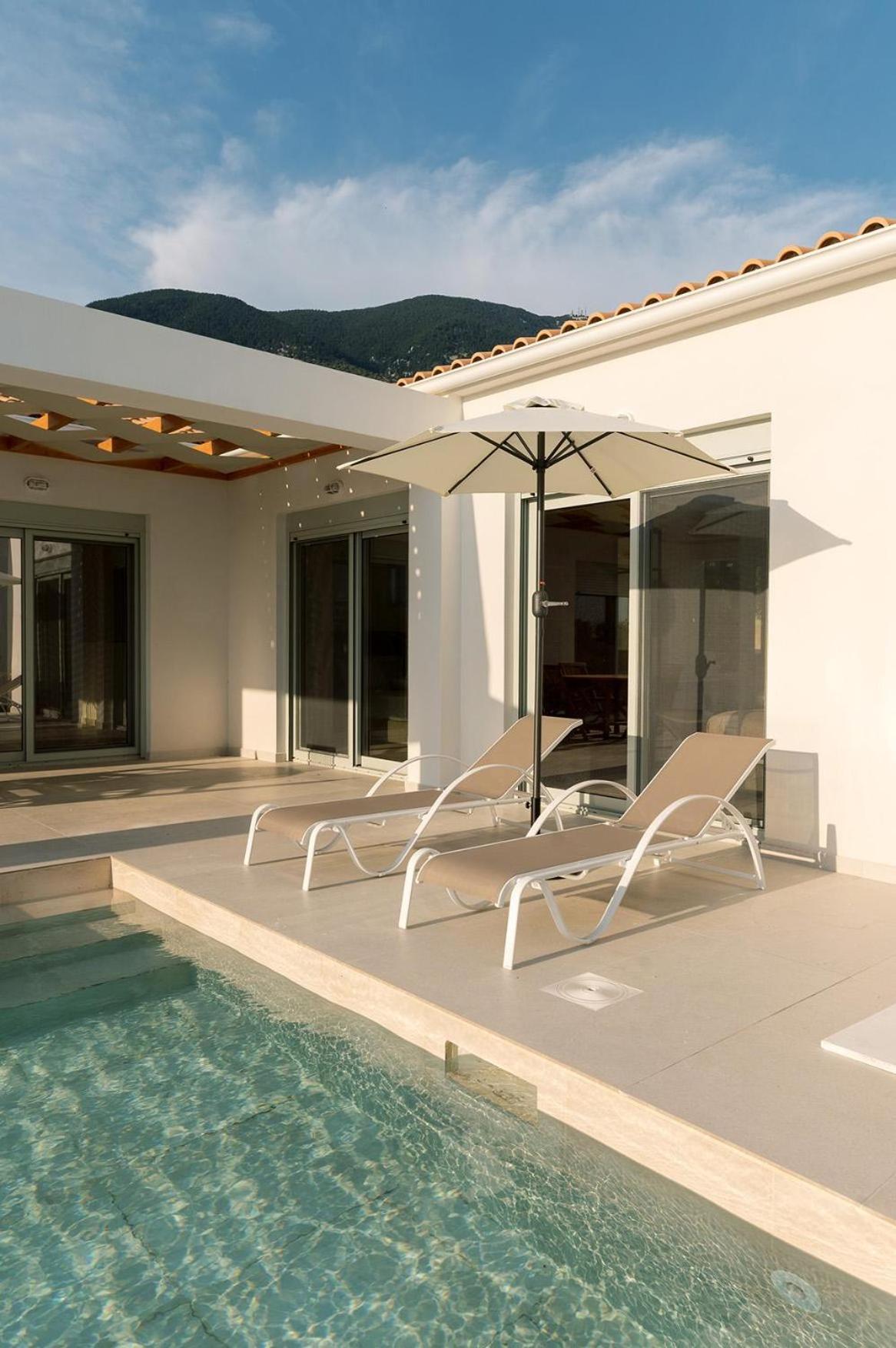 Villa Kira Trapezaki  Esterno foto